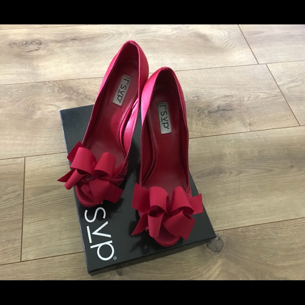 RSVP size 10 heels